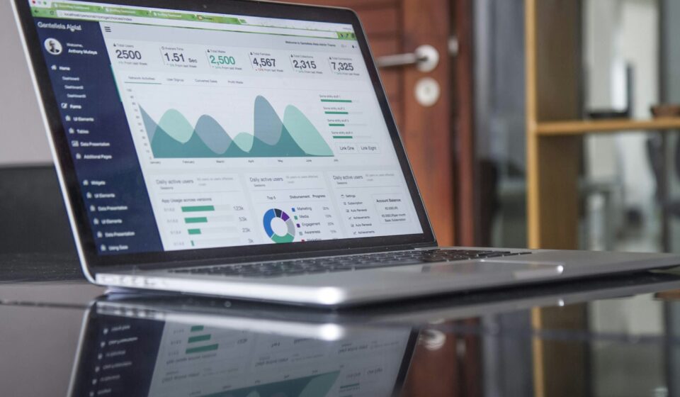 How Analytics Consulting Services Help Companies Turn Data Into Growth
